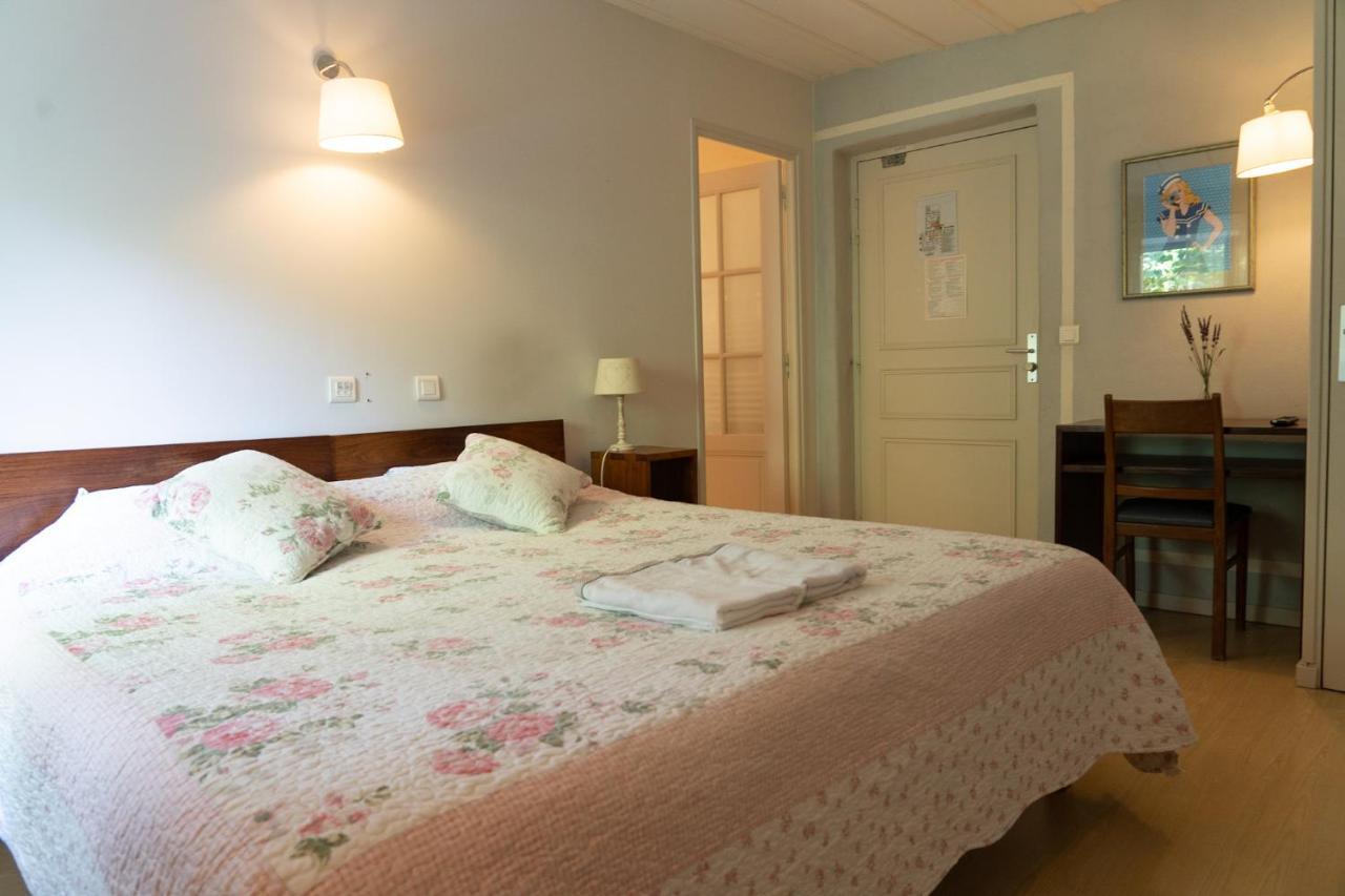 Bed and Breakfast Chez Toon, Bar Deco Blesle Exterior foto