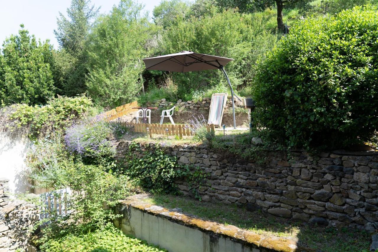Bed and Breakfast Chez Toon, Bar Deco Blesle Exterior foto