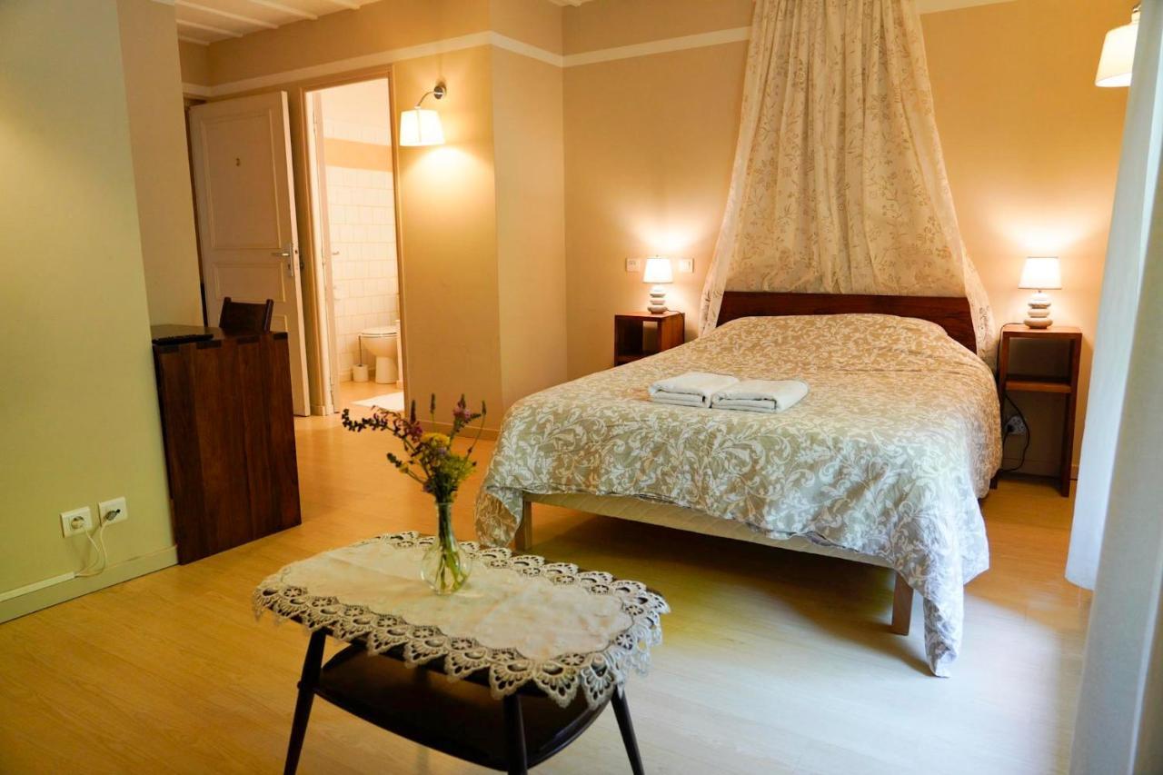 Bed and Breakfast Chez Toon, Bar Deco Blesle Exterior foto