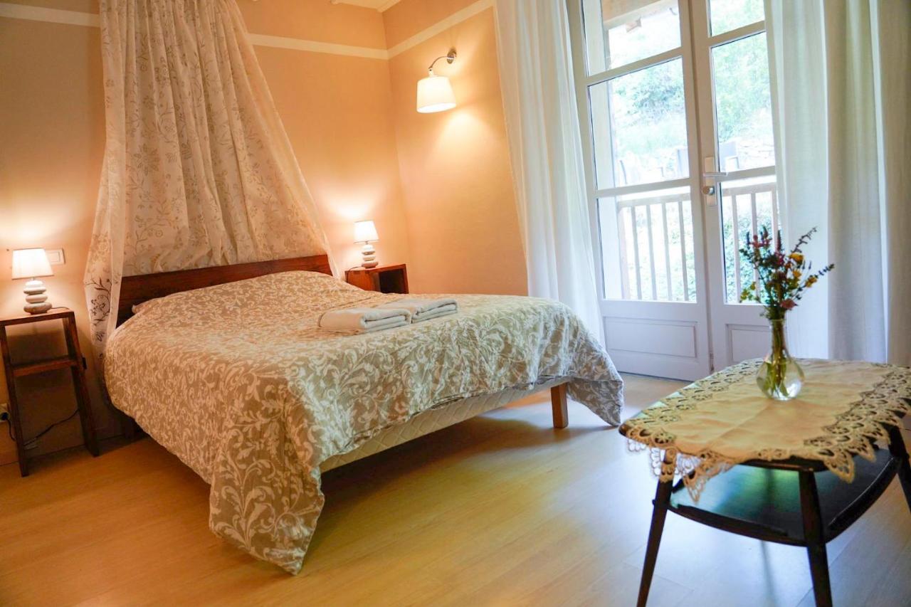 Bed and Breakfast Chez Toon, Bar Deco Blesle Exterior foto