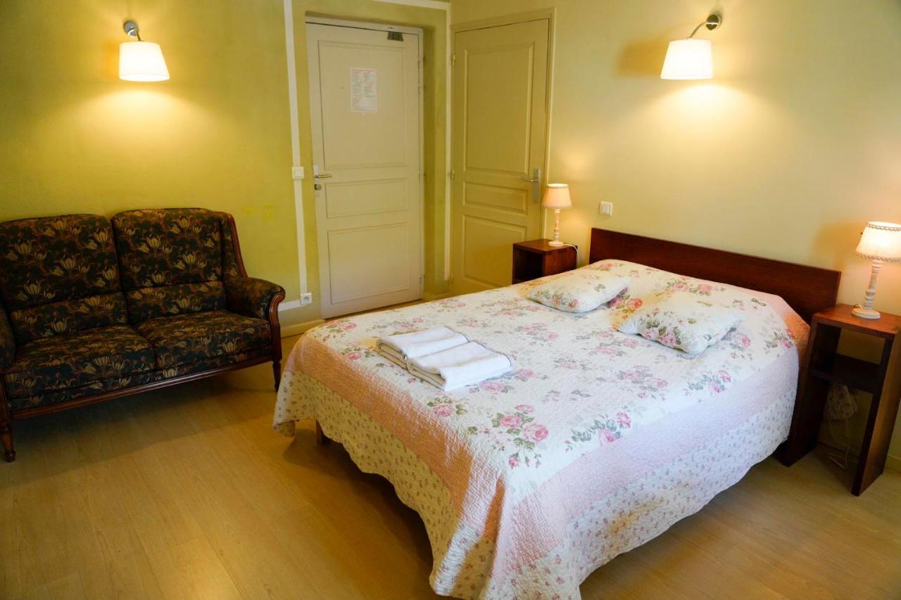 Bed and Breakfast Chez Toon, Bar Deco Blesle Exterior foto