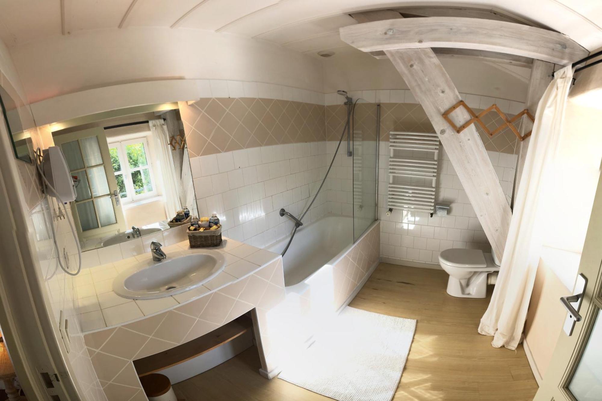 Bed and Breakfast Chez Toon, Bar Deco Blesle Exterior foto